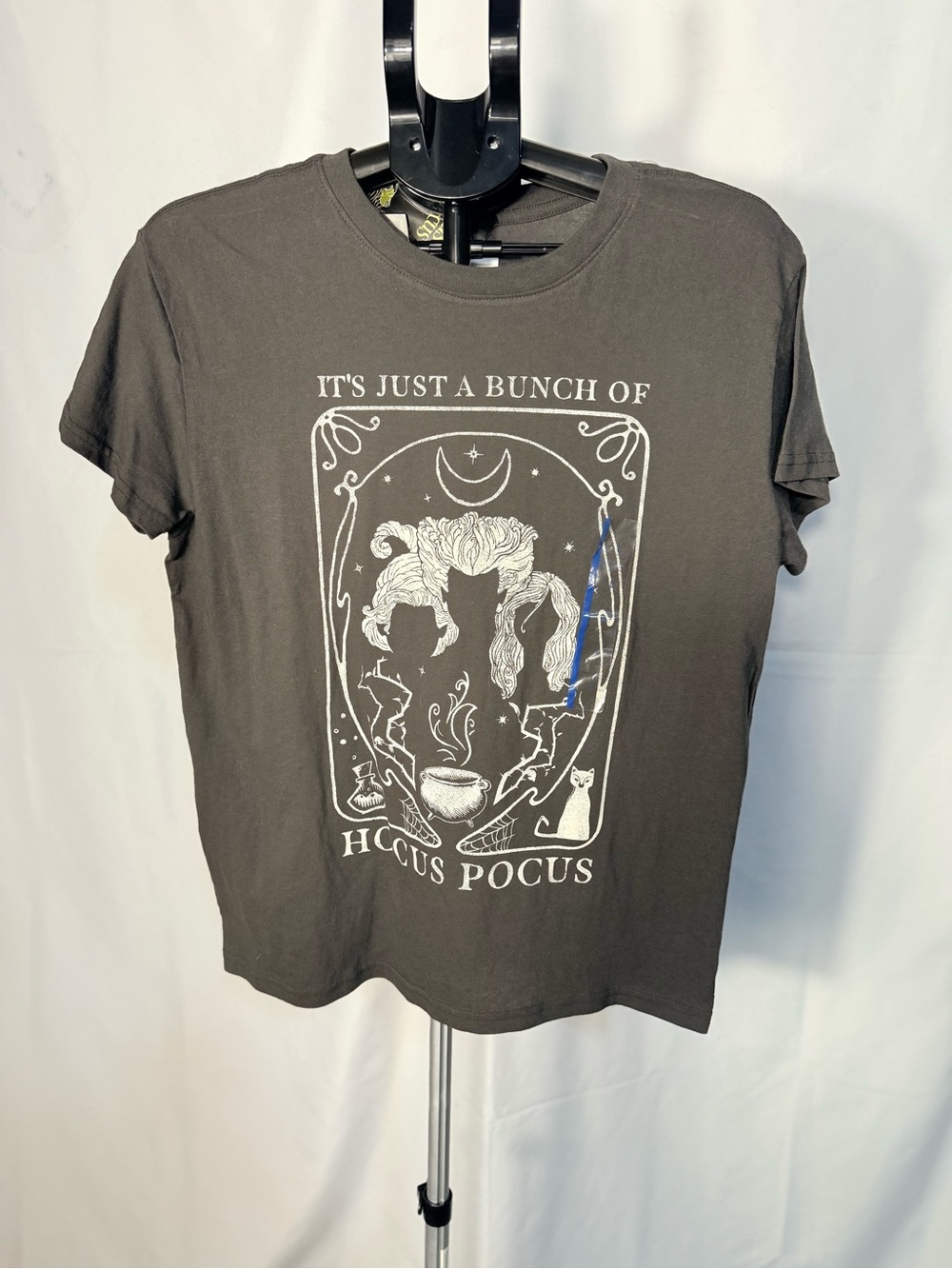 Disney Hocus Pocus Witch Graphic Tee Halloween T-Shirt Women’s L NWT